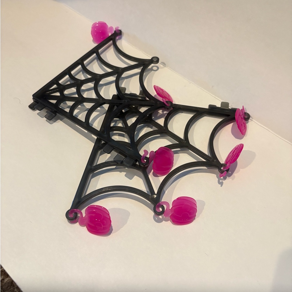 Monster High School Web And Pumpkin Decor 2011 Play Set